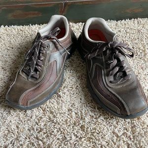 SKECHERS Men's Brown Lace up casual shoes Artifact Muster RELAXED Fit Size 7.5